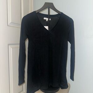 A pea in the pod maternity v neck long sleeve top